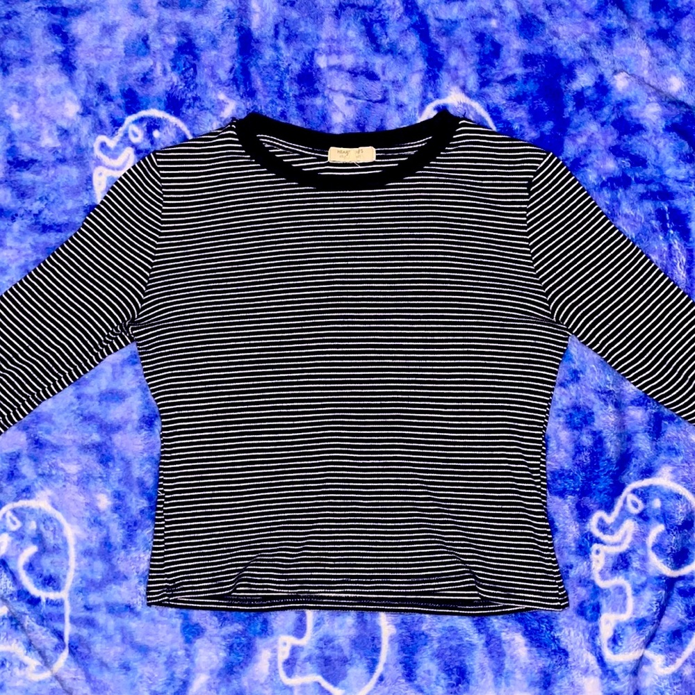 Urban outfitters long sleeve crop top - size s